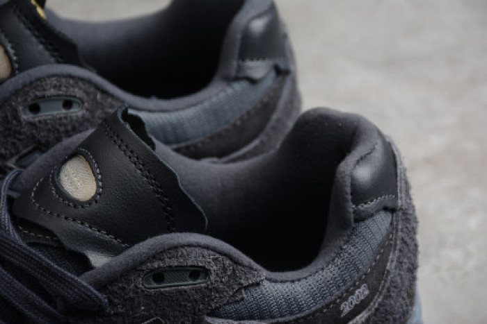 NEW BALANCE 2002R PROTECTION PACK PHANTOM M2002RDB - CCSHOES