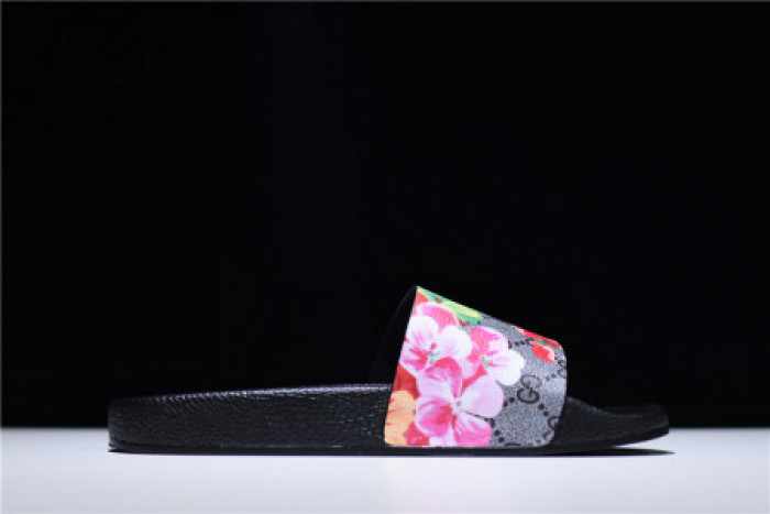 GUCC SLIPPERS - CCSHOES