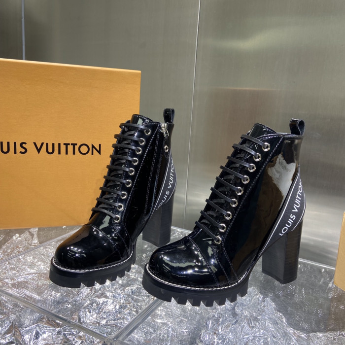 LOUS VUITON BROWN STAR TRAIL ANKLE BOOTS - CCSHOES