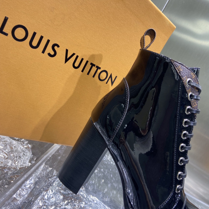 LOUS VUITON BROWN STAR TRAIL ANKLE BOOTS - CCSHOES