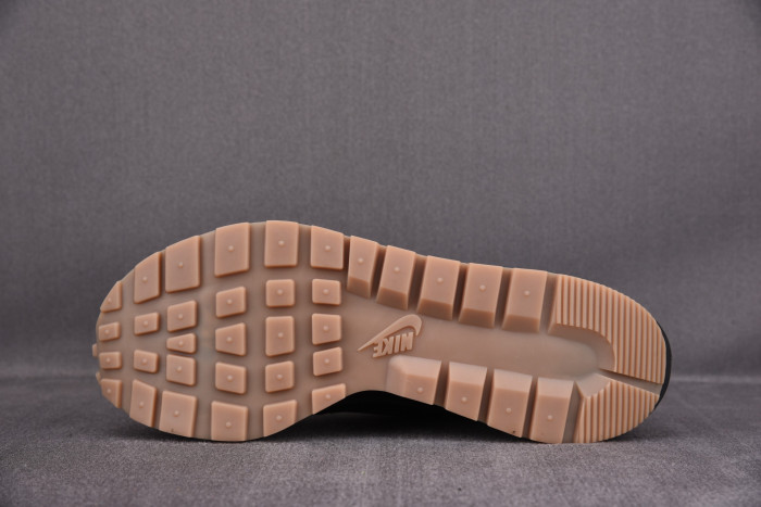 Nike Sacai x VaporWaffle 'Black Gum DD1875 001 - CCSHOES