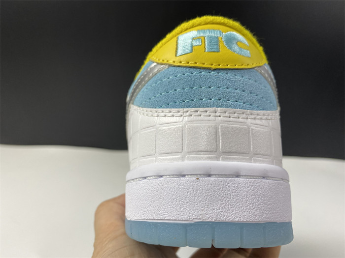 FTC x Nike SB Dunk Low DH7687-400 - CCSHOES