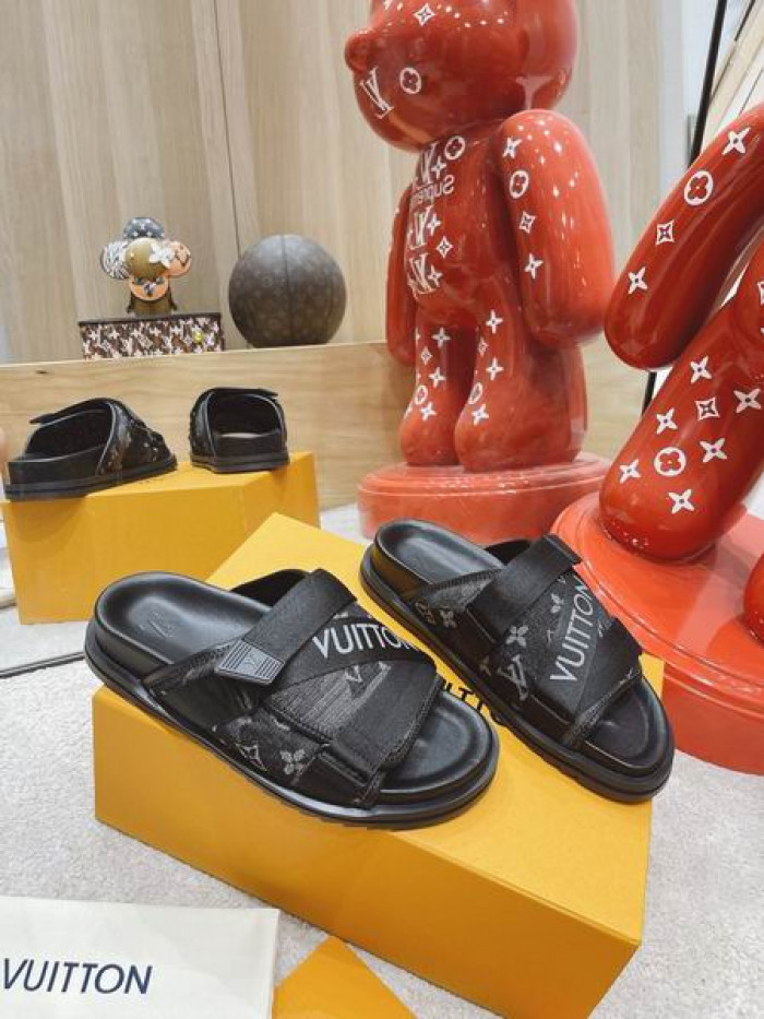 LV SLIPPERS - CCSHOES