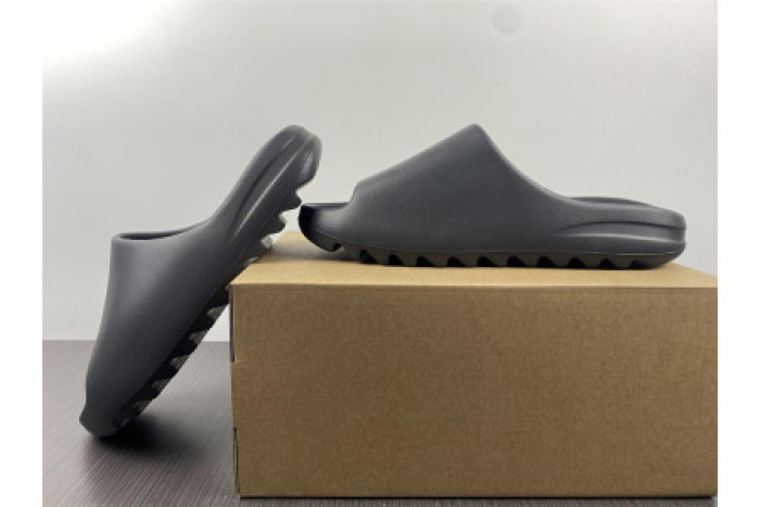 ADIDAS YEEZY SLIDE ONYX HQ6448 - CCSHOES