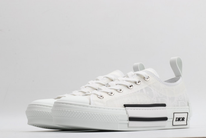 DR B23 Oblique Low Top Sneakers - CCSHOES