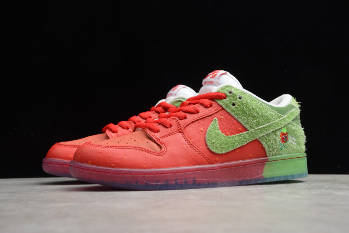 Nike SB Dunk Low Strawberry Cough CW7093-601 - CCSHOES
