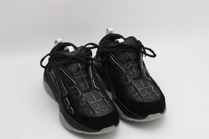 AR1M1 Low-Top Sneaker - CCSHOES