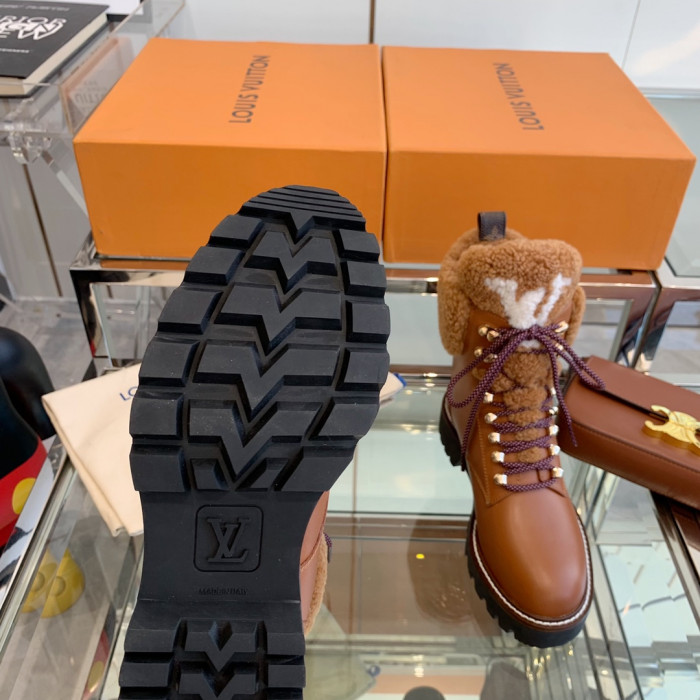 LOUS VUITON BOOTS - CCSHOES