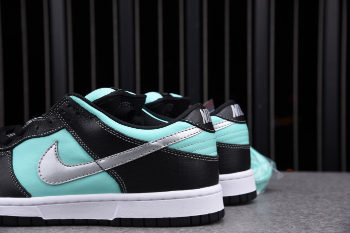 Nike Dunk SB Low Diamond Supply Co. "Tiffany" 304292-402 - CCSHOES