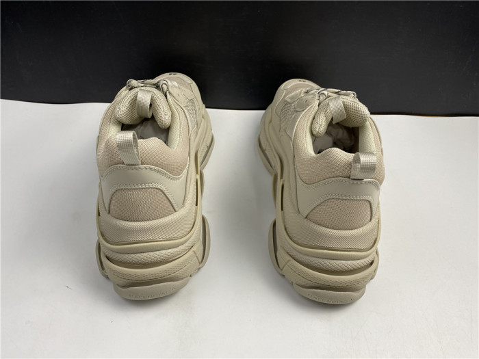 BLCG SNEAKER TRIPLE.S.GOMMA 536737 W2FW1 9700 - CCSHOES