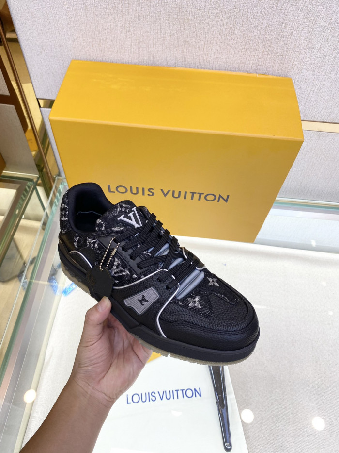 Loui Vuitto TRAINER SNEAKER - CCSHOES