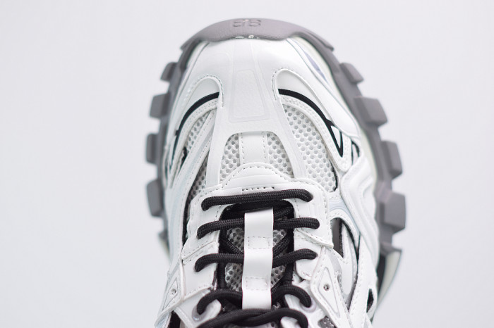 BLCG Track 2 570391 W2GN3 1090 - CCSHOES