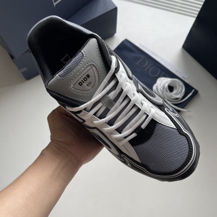 DR B30 Sneakers - CCSHOES