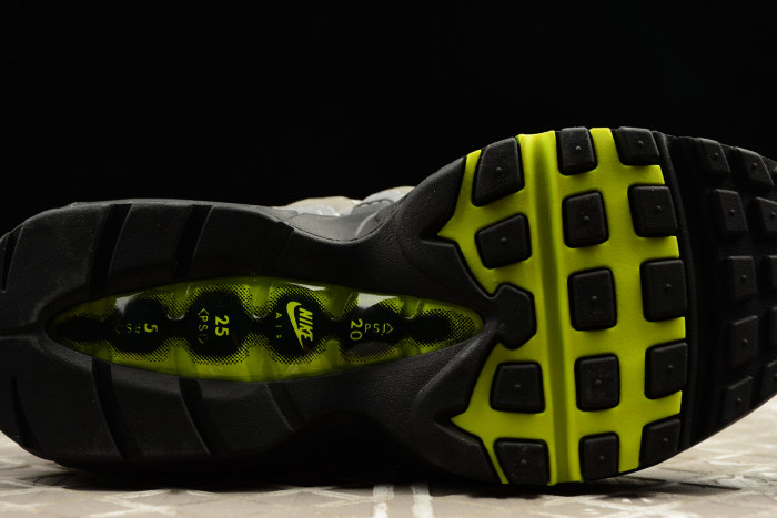 Nike Air Max 95 OG Neon 2015 307960-002 - CCSHOES