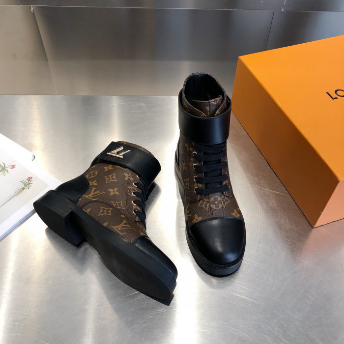 LOUS VUITON WONDERLAND FLAT RANGER BOOTS - CCSHOES