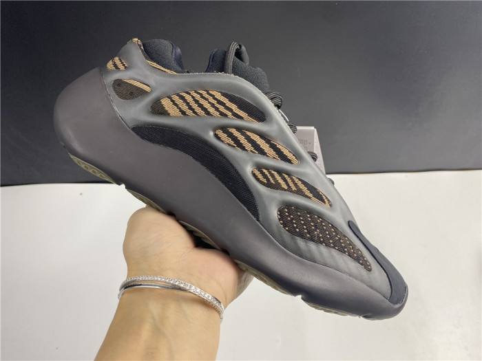 ADIDAS YEEZY 700 V3 GY0189 - CCSHOES