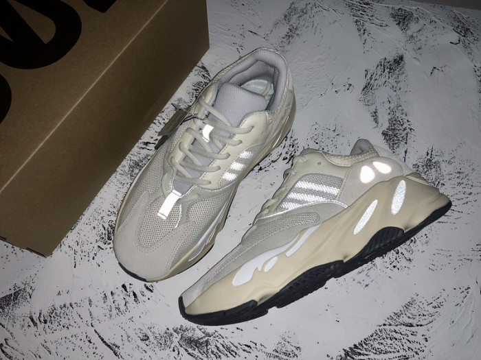 Adidas Yeezy Boost 700 Analog EG7596 - CCSHOES