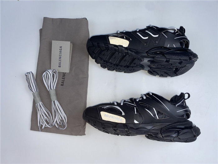 BLCG Track Sneaker 542436 W1GB1 2045 LED - CCSHOES