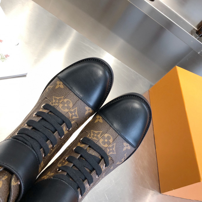 LOUS VUITON WONDERLAND FLAT RANGER BOOTS - CCSHOES