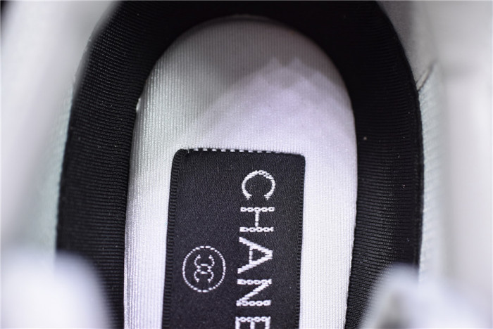 CHNE1 Leather Low Top Sneakers - CCSHOES