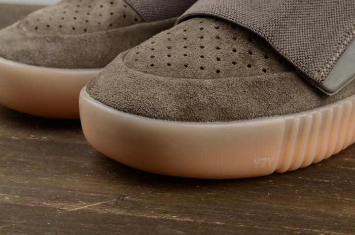 adidas Yeezy 750 Boost Light Brown BY2456 - CCSHOES