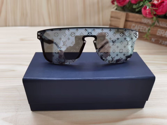 LV GLASSES - CCSHOES