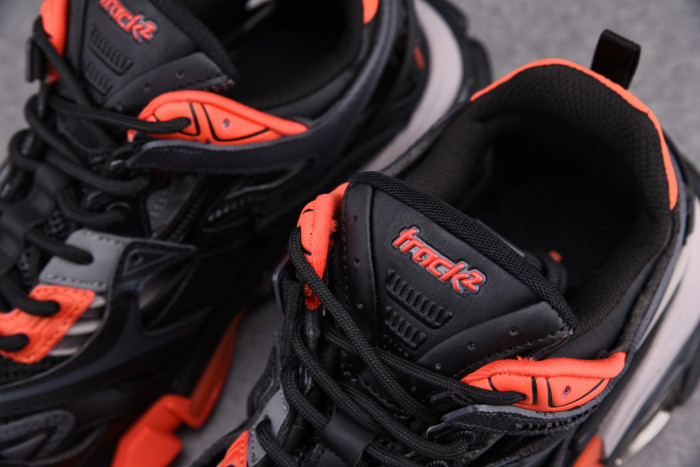 BLCG Track 2 568614 W2GN3 1350 - CCSHOES
