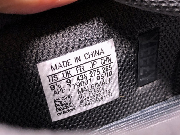 Adidas Yeezy Boost 700 “Utility Black” FV5304 - CCSHOES