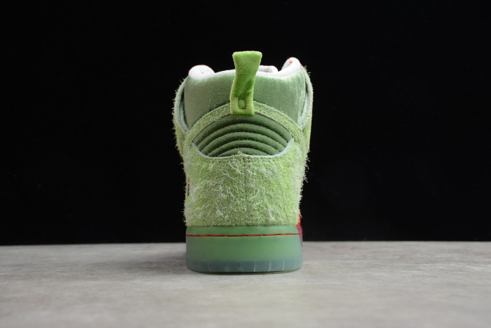 Nike SB Dunk High Strawberry Cough CW7093-600 - CCSHOES