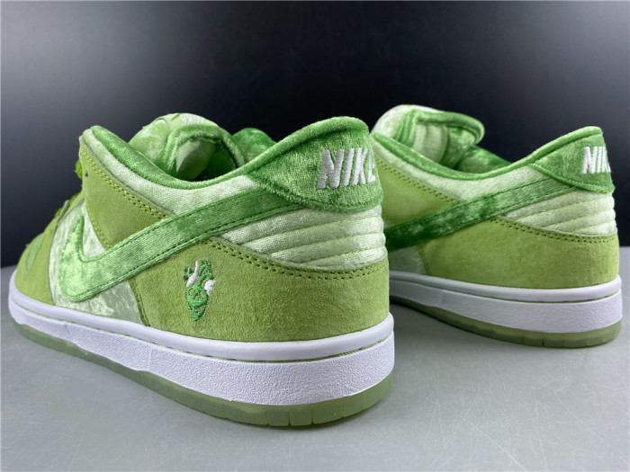 Nike SB Dunk Low PRO QS StrangeLove Skateboards CT2552-300 - CCSHOES
