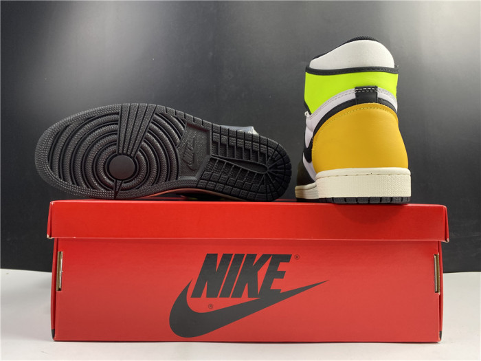 AIR JORDAN 1 RETRO HIGH OG 'VOLT GOLD' 555088-118 - CCSHOES