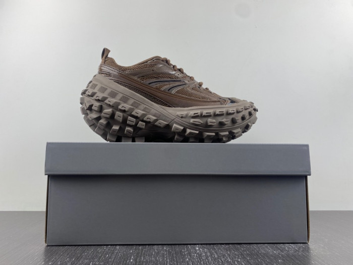 BLCG DEFENDER SNEAKER 685613-W2RB5 2408 - CCSHOES
