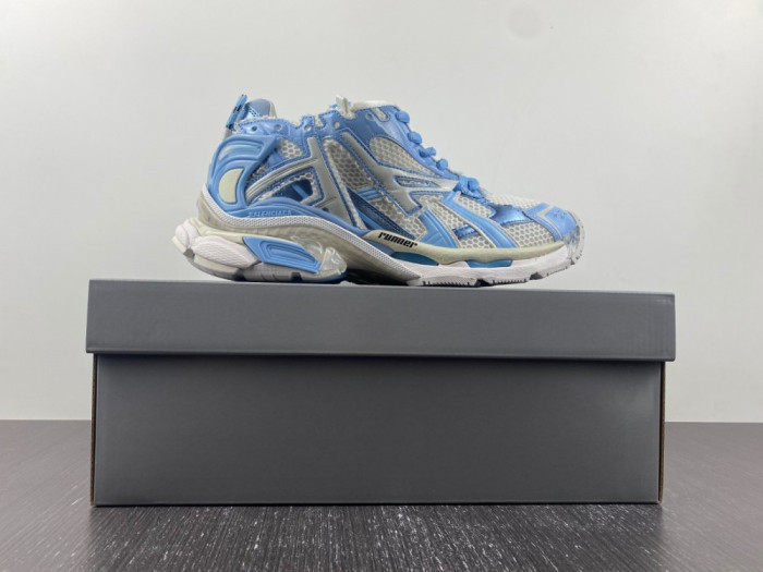 BALENCIAGA Runner SNEAKER 677403 W3RB2 9744 - CCSHOES