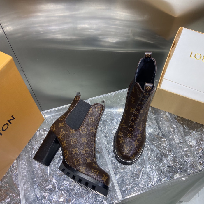 LOUS VUITON BROWN STAR TRAIL ANKLE BOOTS - CCSHOES