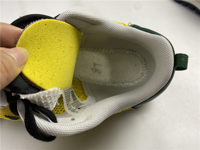 NIKE VAPORWAFFLE SACAI TOUR YELLOW STADIUM GREEN CV1363-700 - CCSHOES