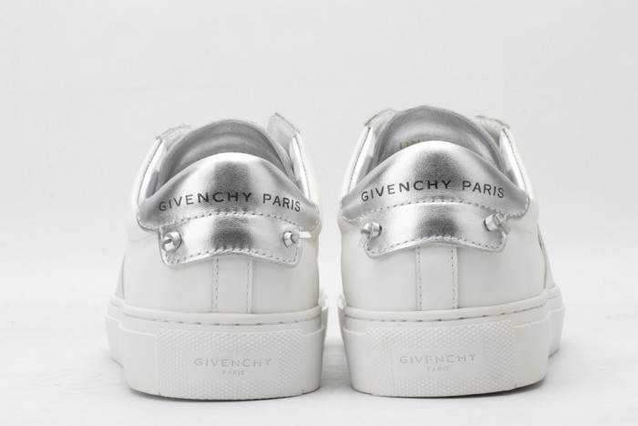 Givench LOW-TOP SNEAKER - CCSHOES
