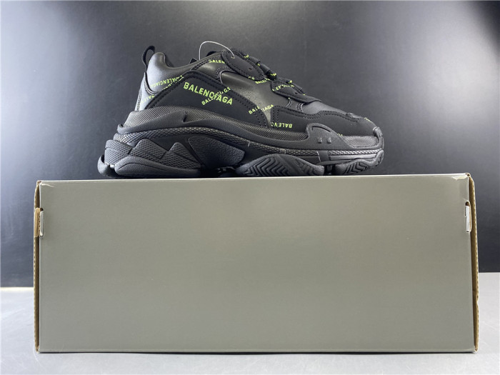 BLCG SNEAKER TRIPLE.S.GOMMA BLACK 524039 W2FA1 7633 - CCSHOES