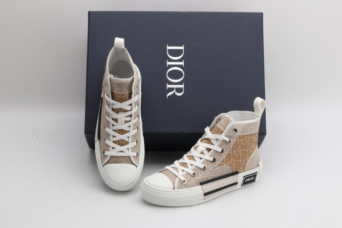 DR B23 Sneakers - CCSHOES