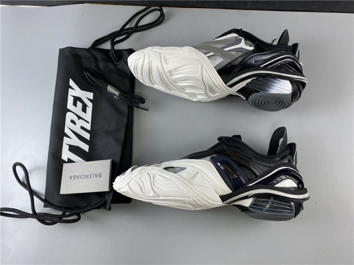 BLCG Two-tone Tyrex Sneaker Black/white 617535 W2CB1 1090 - CCSHOES