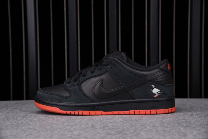 Nike SB Dunk Low Black Pigeon 883232-008 - CCSHOES