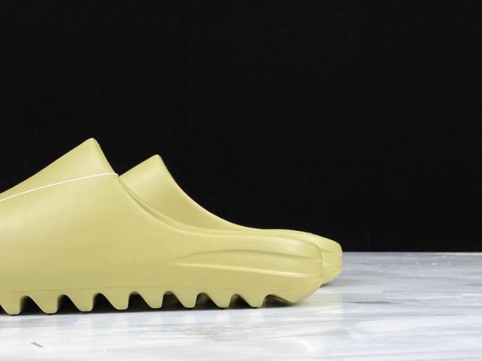 Adidas Yeezy Slides 'Resin' FX0494 - CCSHOES