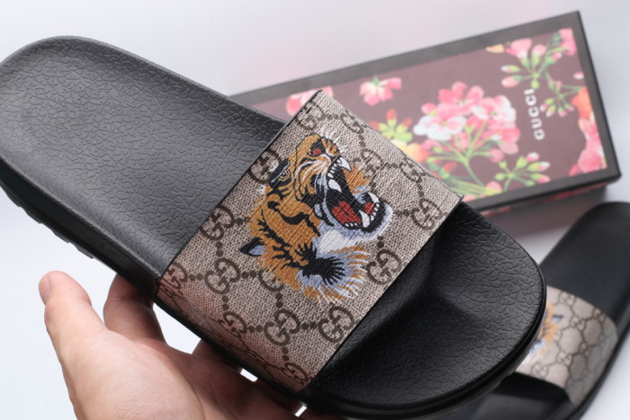 GUCC SLIPPERS - CCSHOES