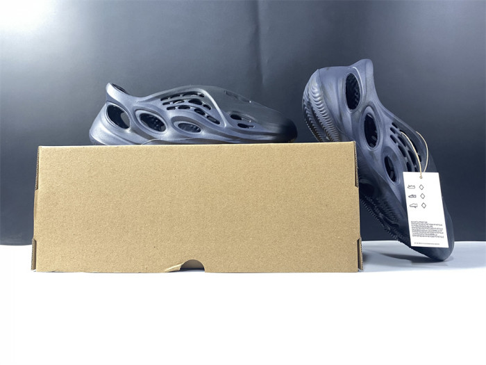 Adidas Yeezy Foam RNNR Mineral Blue GV7903 - CCSHOES