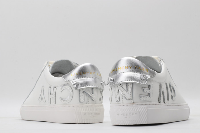 Givench LOW-TOP SNEAKER - CCSHOES
