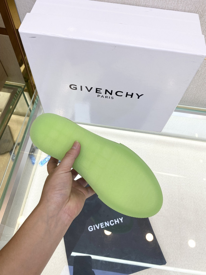 Givench Spectre Low-TOP SNEAKER - CCSHOES