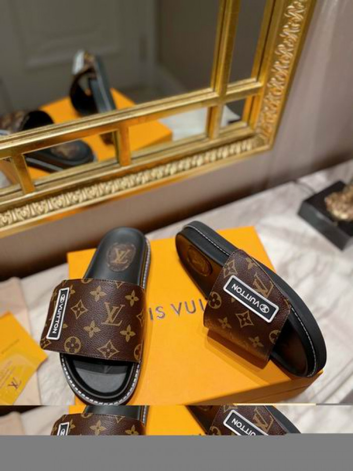 LV SLIPPERS - CCSHOES