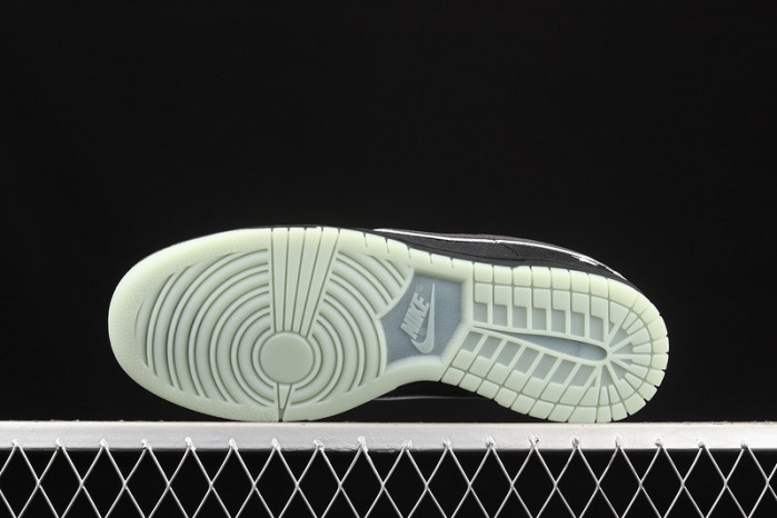 LPL x Nike Dunk Low DO2327-011 - CCSHOES