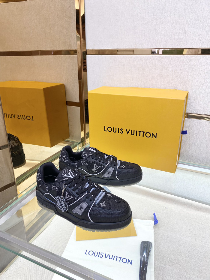 Loui Vuitto TRAINER SNEAKER - CCSHOES