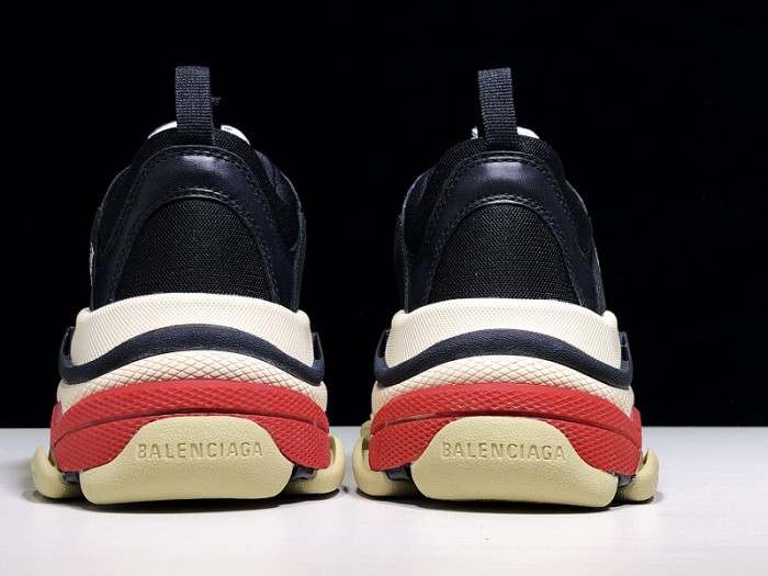 BLCG TRIPLE S TRAINER 'BLACK RED' 2018 533882 W09O1 1000 - CCSHOES
