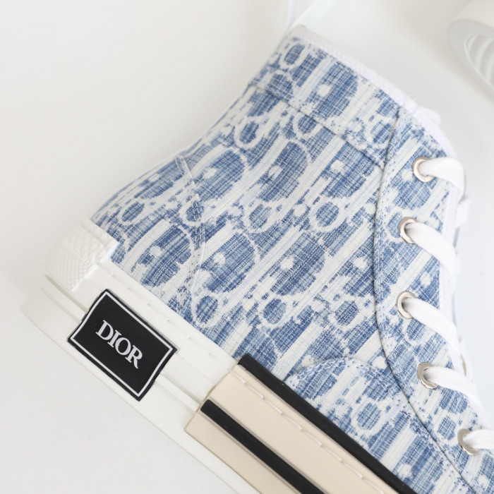 DR B23 Sneakers - CCSHOES